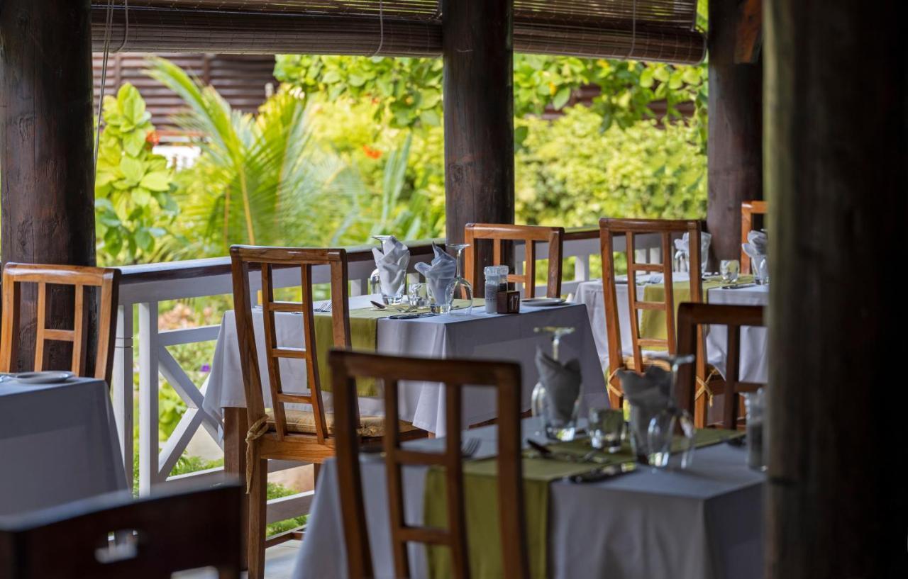Acajou Beach Resort Anse Volbert Village Exterior foto